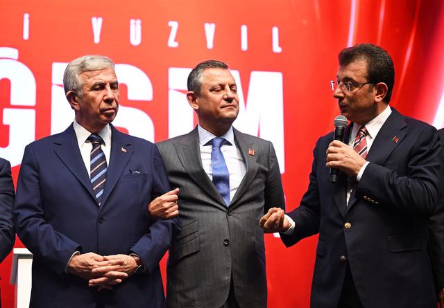 AA-20240907-35588279-35588277-IBB_BASKANI_IMAMOGLU_CHPNIN_IKINCI_YUZYIL_DEGISIM_KURULTAYINDA_KONUSTU