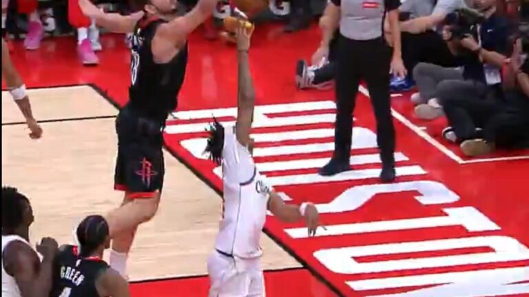 Alperen Şengün’ün önünde smaç üstüne blok! İşte o inanılmaz anlar… | Video Haberleri – Spor Haberleri