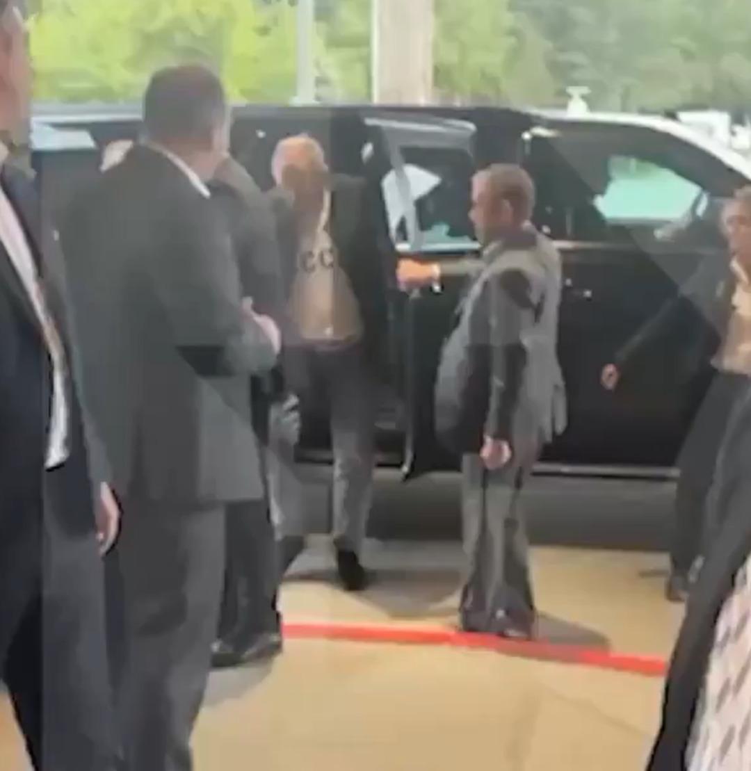 SSCB damgasının önünde Putin-Trump Tarih Zirvesi! Herkes Lavrov'un kıyafetinden bahsediyor ... bu bir mesaj mı? 2